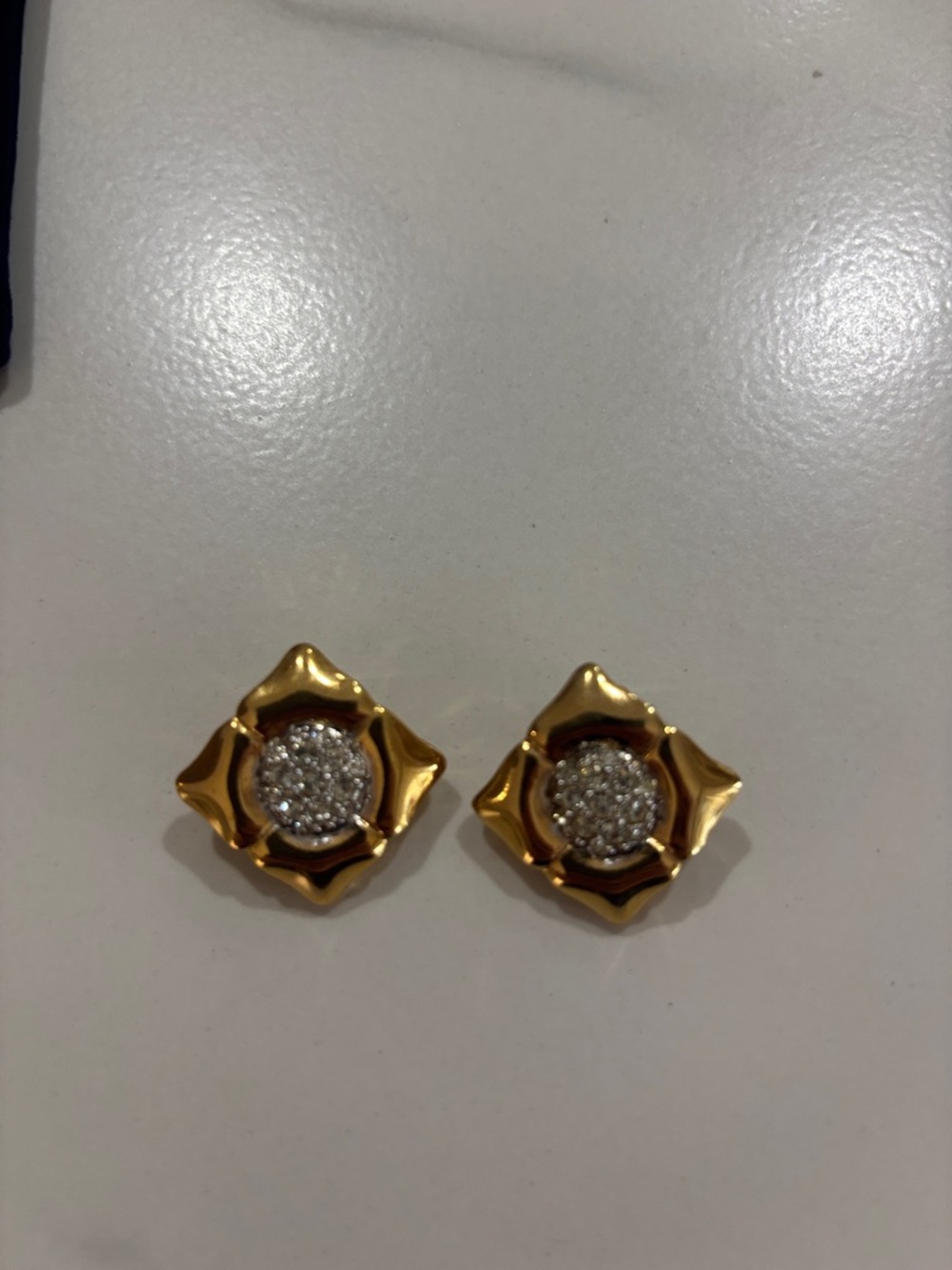 Nina Ricci clip earrings and free gift!! - Picture 3 of 6